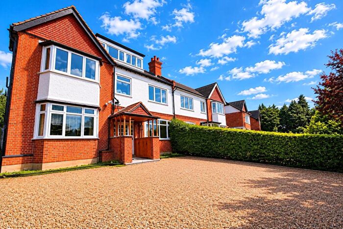 Apartment To Rent In Hale Lane, Mill Hill, NW7