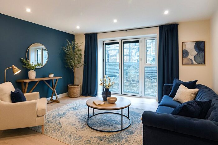 2 Bedroom Flat For Sale In Apartment, Trinity House, A Cambridge Street, Harrogate, HG1