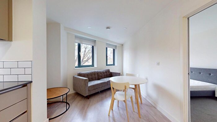 1 Bedroom Flat To Rent In St. Peters Street, Bedford, MK40