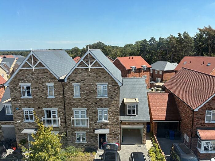 1 Bedroom Flat For Sale In Sundew Avenue, Fleet, GU51