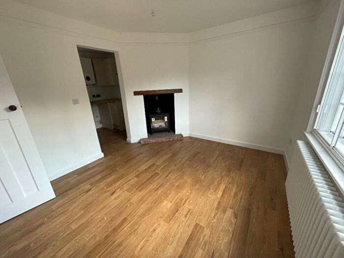 2 Bedroom Detached House To Rent In Collards Lane, Haslemere, Surrey, GU27