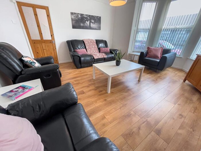 5 Bedroom Terraced House To Rent In Bagot Street, L15