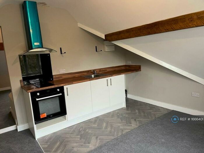 1 Bedroom Flat To Rent In Alexandra Road, Newcastle Under Lyme, ST5