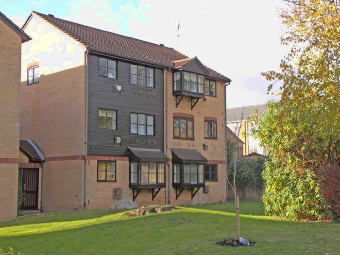 Studio To Rent In Kilberry Close, Osterley, Isleworth, TW7