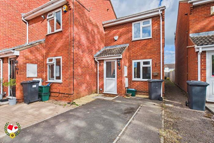 2 Bedroom End Of Terrace House To Rent In Sisson Road, Longlevens, Gloucester, GL2
