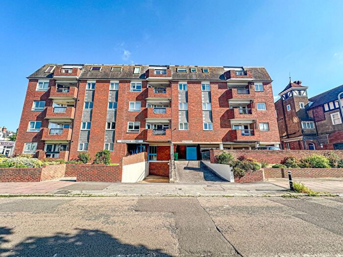 2 Bedroom Flat For Sale In Sydenham Court Cantelupe Road, Bexhill On Sea, TN40