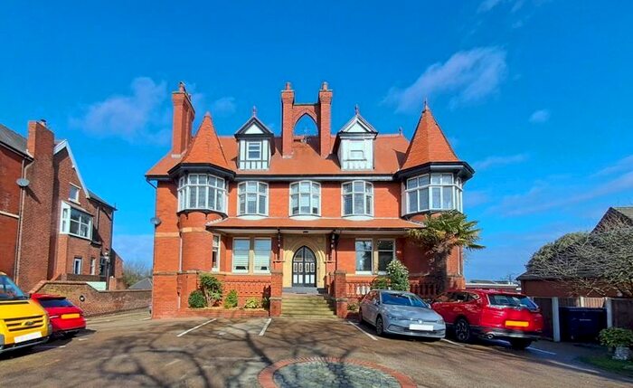 2 Bedroom Flat To Rent In Cambridge Road, Southport, PR9