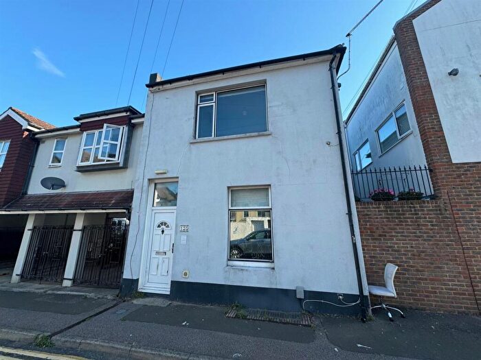 5 Bedroom House To Rent In Lewes Road, Brighton, BN2