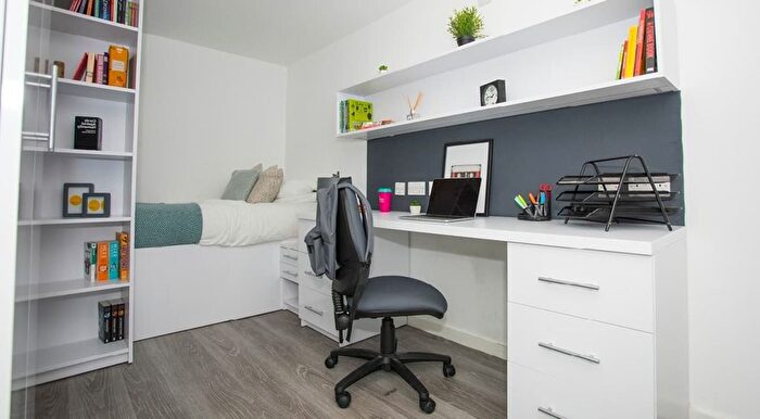 Studio To Rent In The Pavement, Popes Lane, London, W5