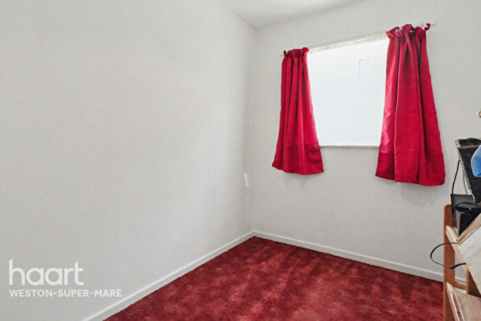 2 Bedroom Apartment For Sale In Carlton Street, Weston-Super-Mare, BS23