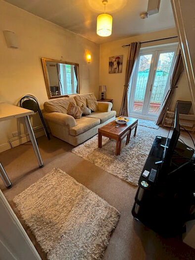 2 Bedroom Apartment To Rent In Lane End, Bramley, Tadley *All Utilities Inc, RG26