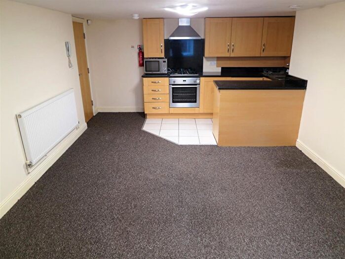 1 Bedroom Flat To Rent In Beaconsfield, Fallowfield, M14