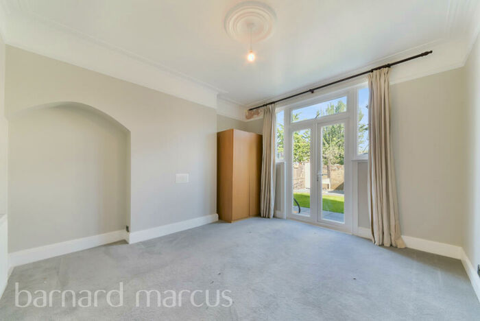 4 Bedroom House To Rent In Culmstock Road, London, SW11