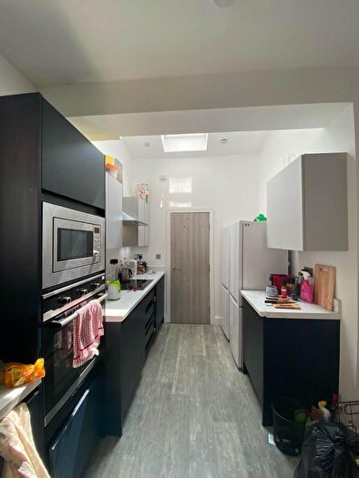 6 Bedroom Terraced House To Rent In Furness Road, Fallowfield, M14