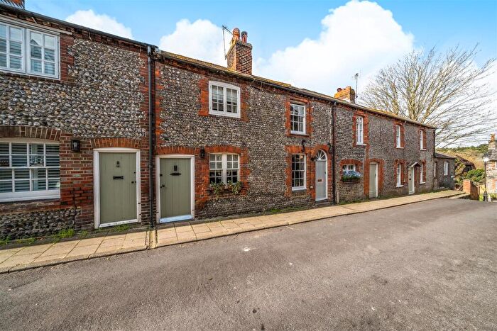 1 Bedroom Terraced House For Sale In Bond Street, Arundel, BN18
