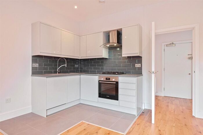 1 Bedroom Apartment For Sale In Opladen Way, Bracknell, Berkshire, RG12