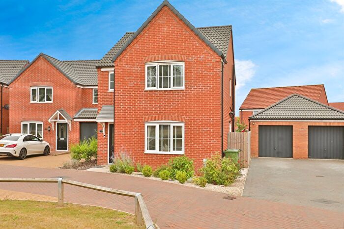 3 Bedroom Detached House For Sale In Excalibur Drive, Swaffham, PE37