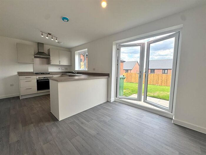3 Bedroom Detached House To Rent In Hickory Mews, Morley, Leeds, LS27
