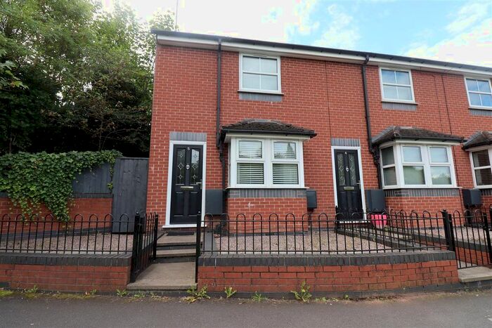 3 Bedroom Property To Rent In Weycroft Mews, Crewe, CW1