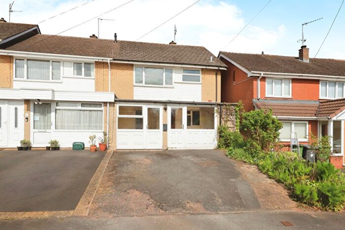 3 Bedroom Semi-Detached House For Sale In Trimpley Drive, Kidderminster, DY11