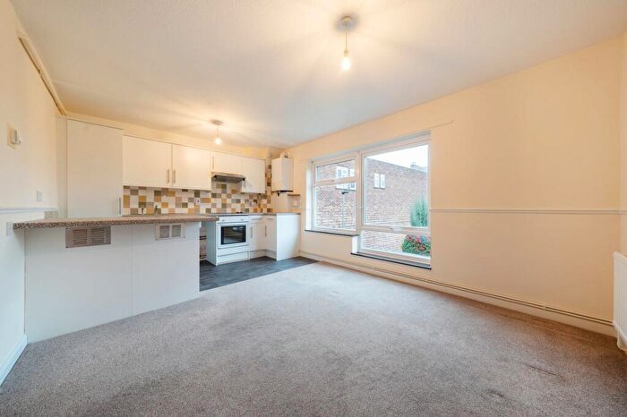 1 Bedroom Flat To Rent In High Street, Chislehurst, BR7