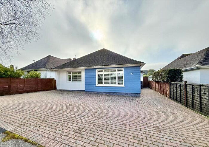 4 Bedroom Detached Bungalow For Sale In Buce Hayes Close, Highcliffe, Christchurch, BH23