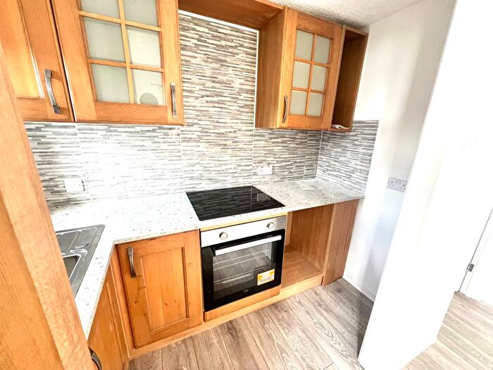 1 Bedroom Flat To Rent In Tremona Road, Southampton, Hampshire, SO16