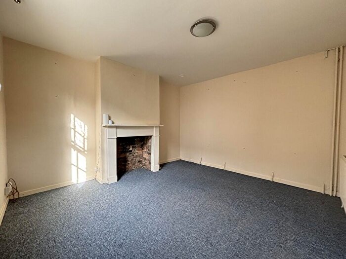 2 Bedroom Cottage To Rent In Orchard Street, Cambridge, CB1