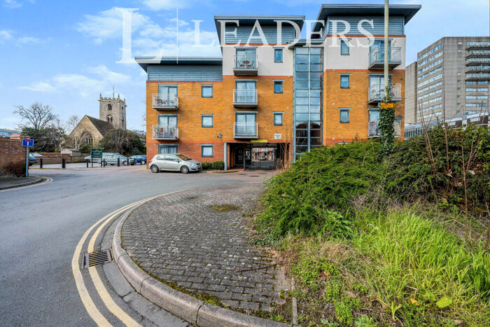 2 Bedroom Apartment To Rent In Merchants Court, Bedford, MK42