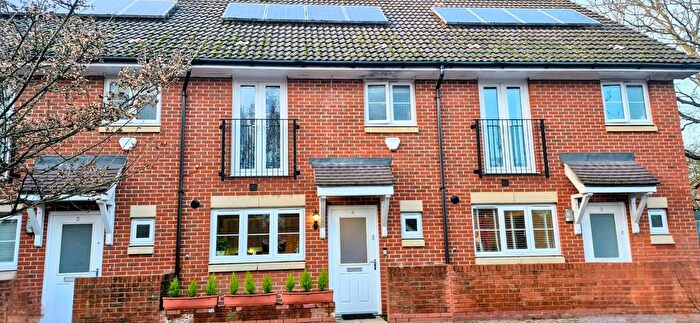 3 Bedroom Terraced House For Sale In Shafford Meadows, Hedge End, SO30