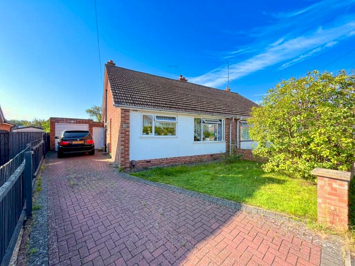 3 Bedroom Bungalow To Rent In Woodland Close, Duston, Northampton, NN5