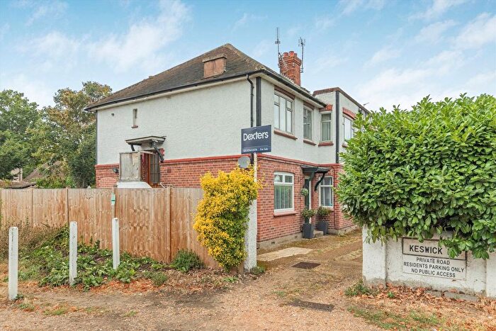 2 Bedroom Flat For Sale In Hounslow Road, Whitton, TW2