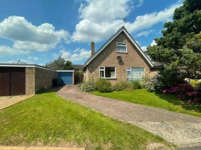 3 Bedroom Chalet To Rent In Wollaston Avenue, Dereham, NR19