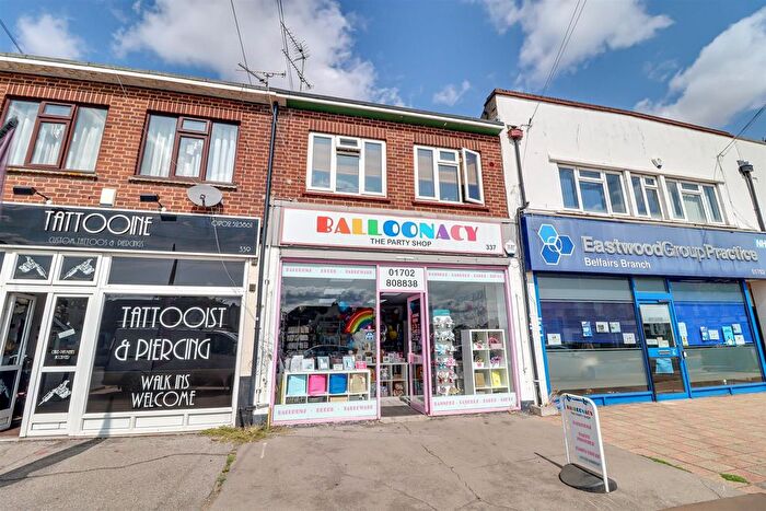2 Bedroom Flat For Sale In Eastwood Road North, Leigh-On-Sea, SS9