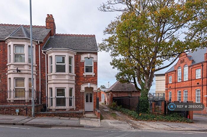 1 Bedroom Flat To Rent In Victoria Road, Swindon, SN1