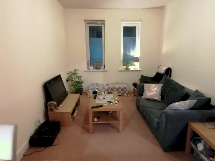 1 Bedroom Apartment To Rent In Oceana Boulevard, Lower Canal Walk, Southampton, SO14