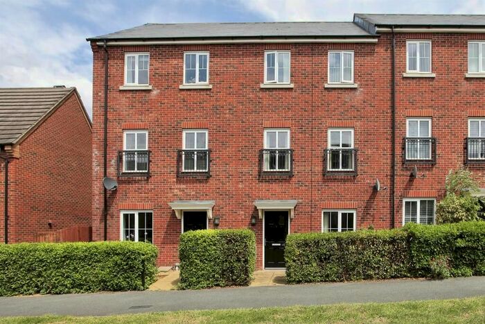 5 Bedroom Property To Rent In Eagle Way, Hampton Vale, Peterborough, PE7