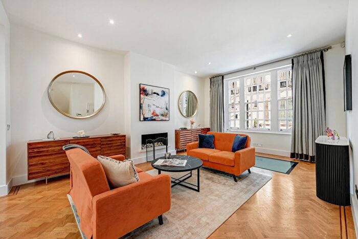 3 Bedroom Terraced House To Rent In Eaton Mews North, Knightsbridge, SW1X