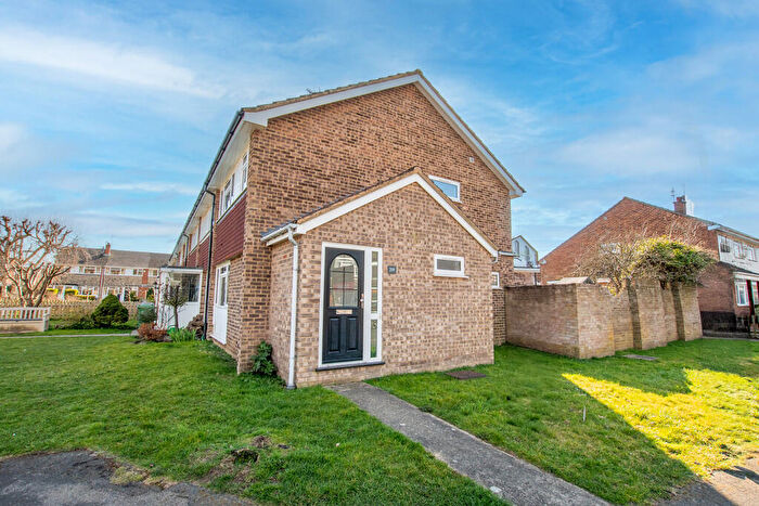 3 Bedroom End Of Terrace House To Rent In Grange Road, Guildford, GU2