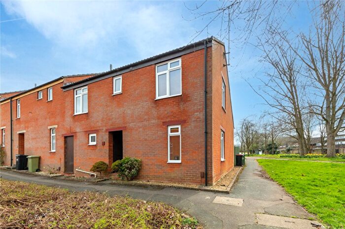 4 Bedroom End Terrace House For Sale In Hartley, Great Linford, Milton Keynes, Buckinghamshire, MK14
