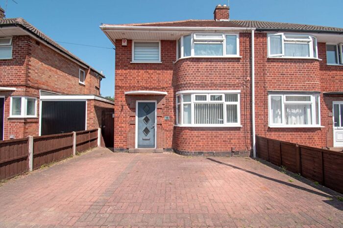 3 Bedroom Semi-Detached House To Rent In Stratford Road, Braunstone Town, LE3