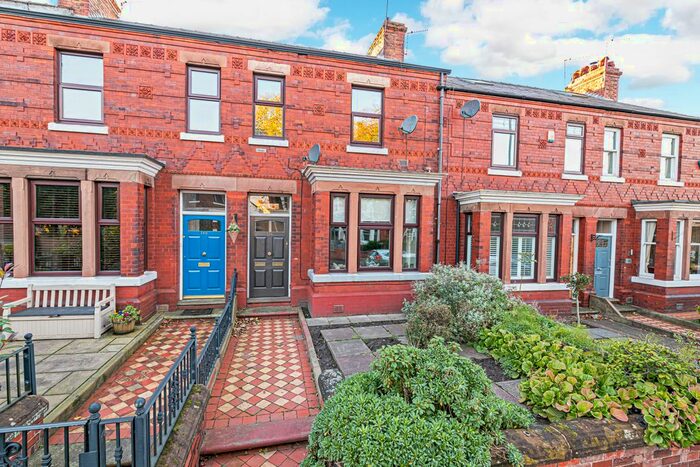 2 Bedroom Flat To Rent In London Road, Stockton Heath, Warrington WA4