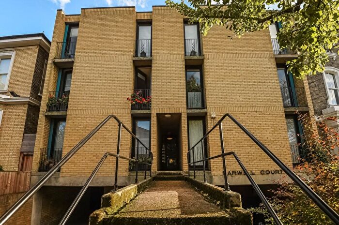 2 Bedroom Flat To Rent In Oakcroft Road Lewisham, SE13