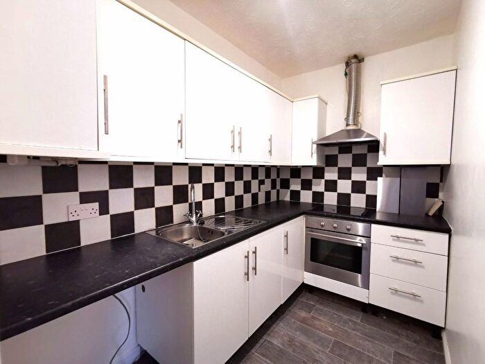 1 Bedroom Flat To Rent In Smawthorne Lane, Castleford, WF10