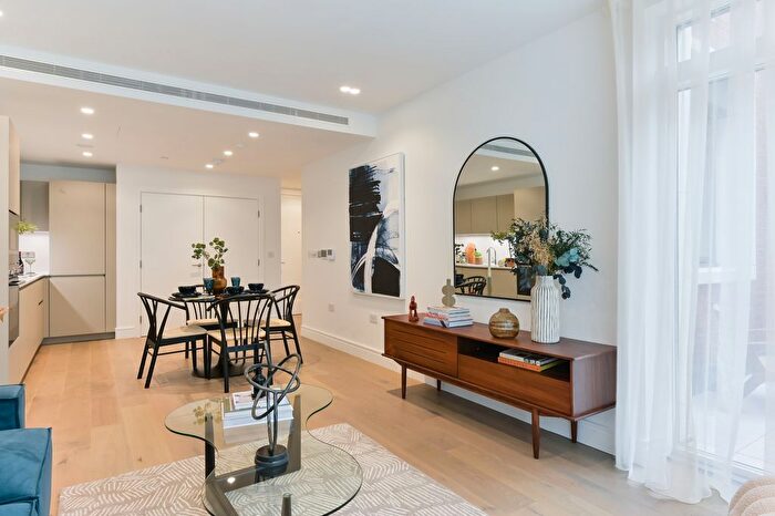3 Bedroom Town House For Sale In Chiswick Green, Chiswick High Road, W4