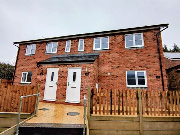 2 Bedroom Apartment For Sale In Warwick Street, Daventry, NN11