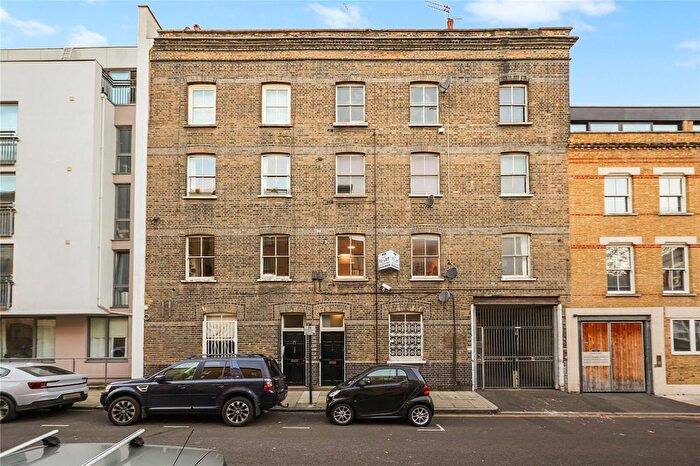 1 Bedroom Flat To Rent In Gifford Street, London, N1