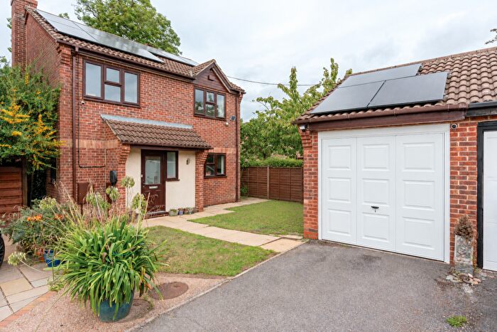 4 Bedroom Detached House For Sale In Sherbourne Avenue, Bradley Stoke, Bristol, BS32
