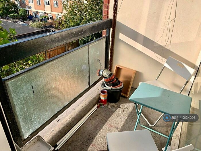 5 Bedroom Maisonette To Rent In Jamaica Street, London, E1