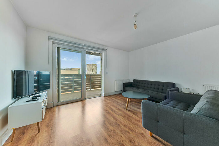 2 Bedroom Apartment To Rent In Barking, IG11